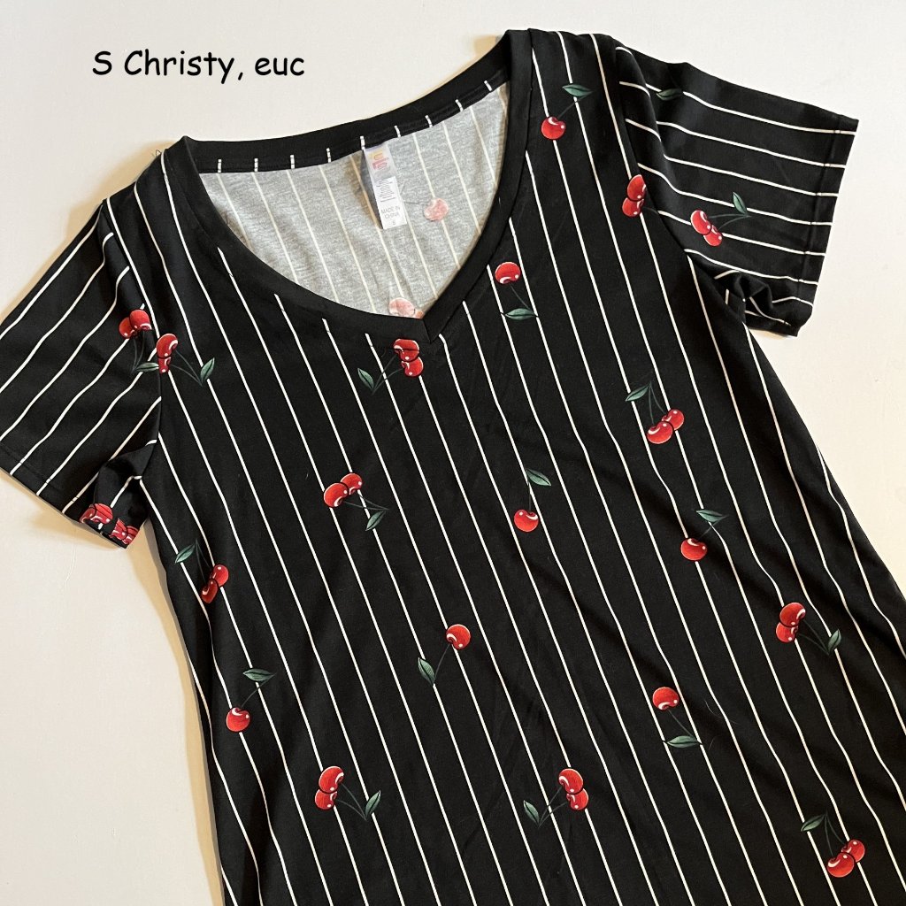 Small Lularoe Christy V-Neck T, Black With White Stripes And Red Cherries